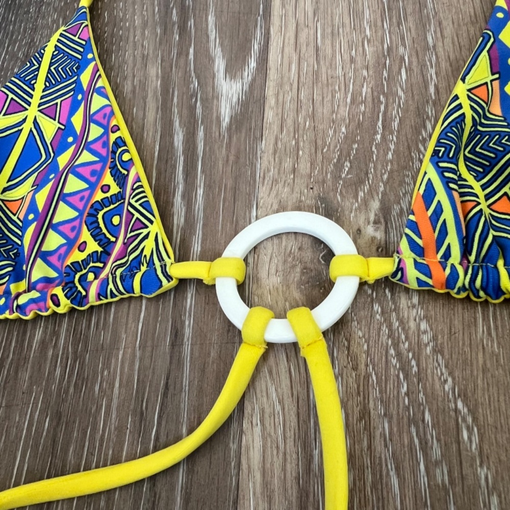 VDM The Label Ziggy Reversible Bikini in 80s Geo/Canary NWT - Picture 6 of 11